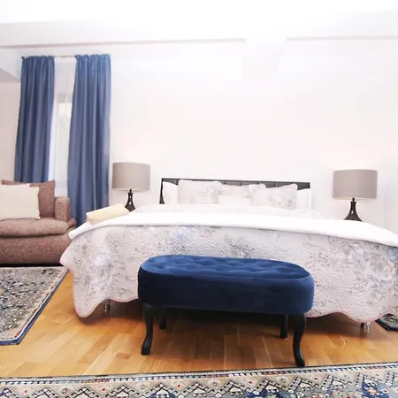 Belleseat Boutique 3*